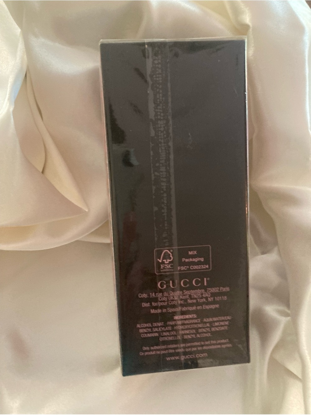 Gucci Flora Gorgeous Gardenia Eau De Parfum Spray - Picture 4 of 6